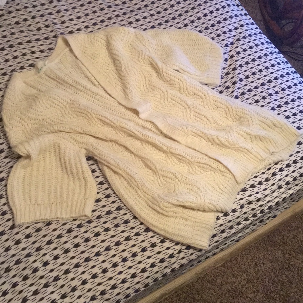 Urban Outfitters Sweater/Cardigan
